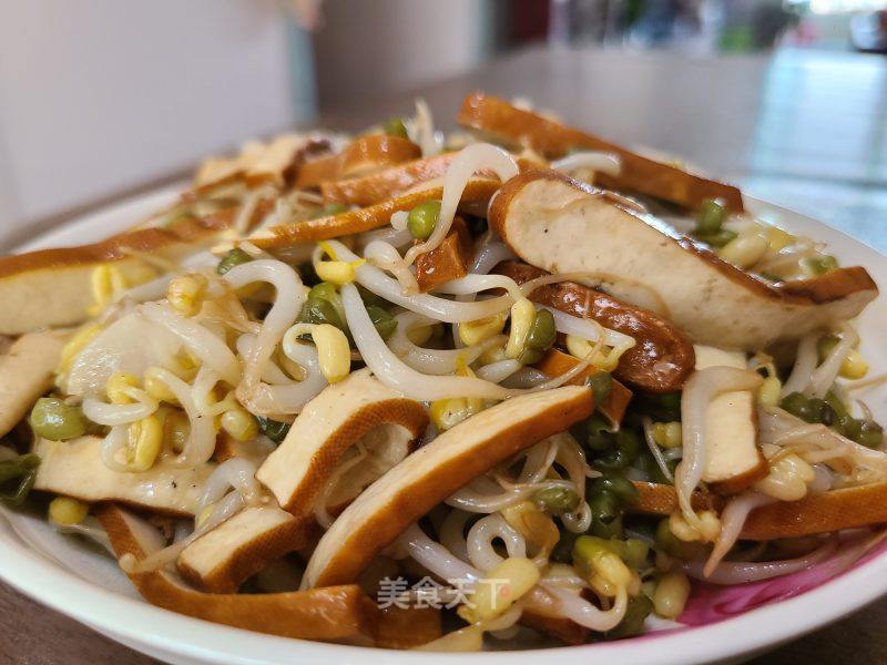 绿芽菜炒五喷鼻豆干的做法