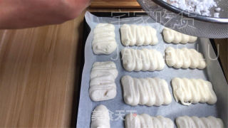 抹茶达克瓦兹，喷鼻坚中皮，清爽抹茶奶油，甘美白豆沙，多条理的美好滋味，正在心中开释出。的做法步调：8