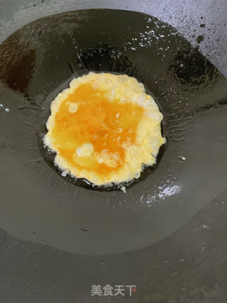 芽菜炒鸡蛋的做法步调：4