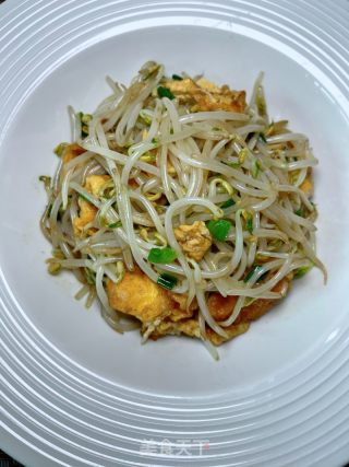 芽菜炒鸡蛋的做法步调：13