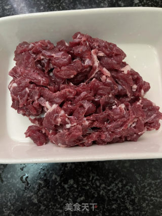 腐竹蒸牛肉的做法步调：3