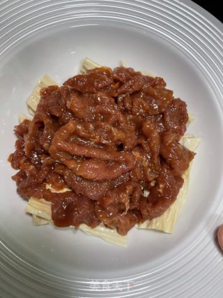 腐竹蒸牛肉的做法步调：8