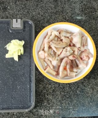 白烧鸡爪的做法步调：3