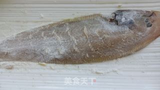 干煎踩板鱼的做法步调：8