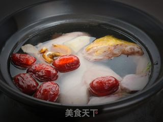 滋补鸡汤的做法步调：2