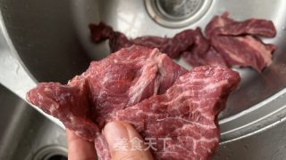 咖喱牛肉的做法步调：1