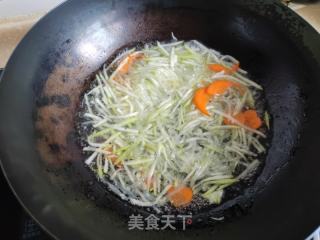 鸡蛋肉片汤米粉的做法步调：5