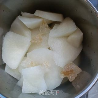 冰糖炖春月梨的做法步调：4