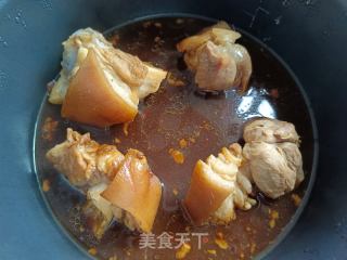 阿胶酱焖肉的做法步调：7