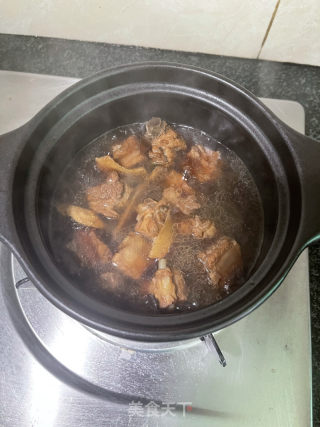 百叶结白烧排骨的做法步调：10
