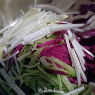 花死拌紫佳丽萝卜的做法步调：6