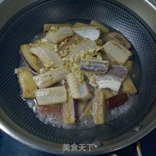 茄子炖鳗鱼干的做法步调：14