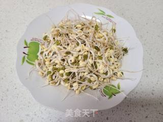绿芽菜炒豆腐皮的做法步调：2
