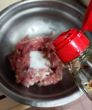 年夜葱炒肉丝的做法步调：4