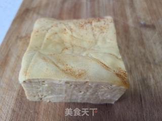 凉拌紫色萝卜五喷鼻豆腐的做法步调：3