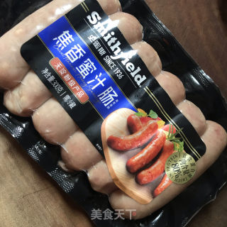 烤腊肠的做法步调：1