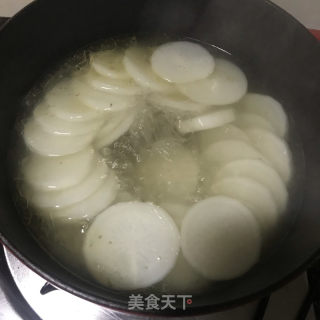 牛腱子利剑萝卜汤的做法步调：9