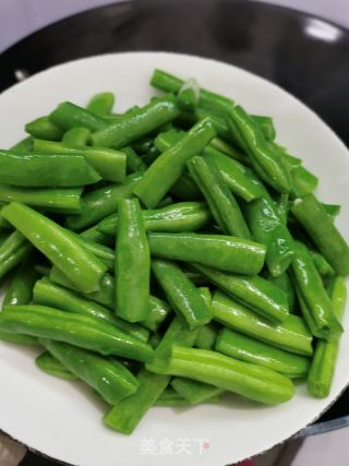 喷鼻辣四时豆的做法步调：4