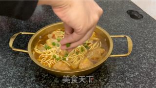 火煮云吞里的做法步调：11