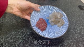 虾仁牛肉粥的做法步调：1