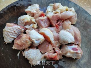 豆腐蒸鸡腿的做法步调：2