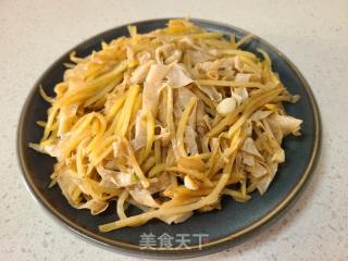白皮土豆丝炒干豆皮的做法步调：8