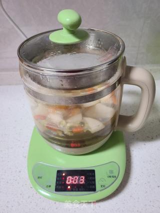 雪梨菊花枸杞茶的做法步调：5