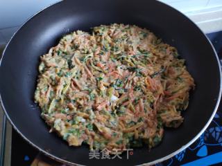 北瓜胡萝卜鸡蛋饼的做法步调：6