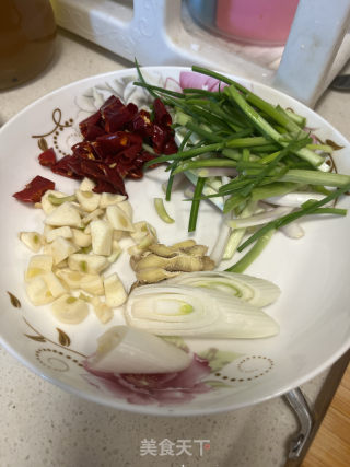 低卡猪肉利剑菜炖粉条的做法步调：3