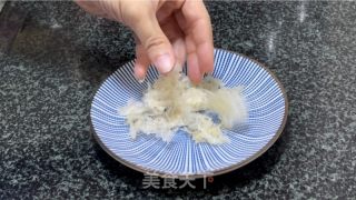 奶喷鼻银耳燕麦粥的做法步调：1