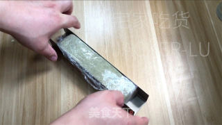 乌芝麻糊饼干，布满浓重芝麻喷鼻气鼓鼓，坚坚心感，浓郁而细致。的做法步调：9