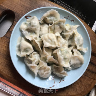 韭菜鸡蛋虾仁火饺的做法步调：10