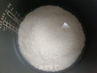 大年夜饭必备苦面椰喷鼻豆沙八宝饭的做法步调：3