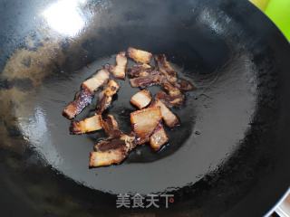 喷鼻菇青菜鸡蛋炒麻糍的做法步调：9