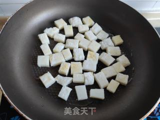 喷鼻菇青菜鸡蛋炒麻糍的做法步调：5