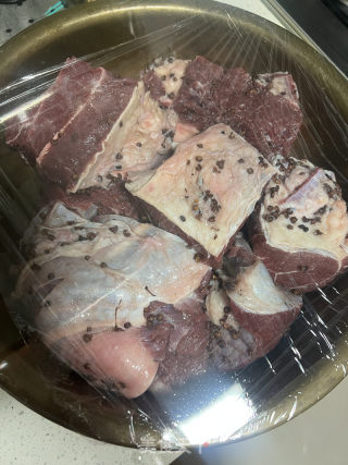 私人秘造酱牛肉的做法步调：2