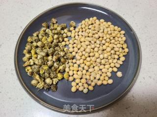 菊花豆乳的做法步调：1