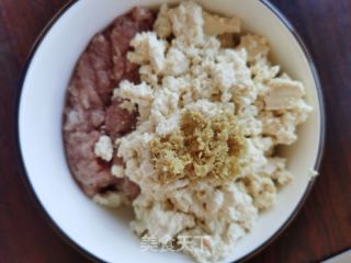 菠菜煮豆腐丸子的做法步调：3