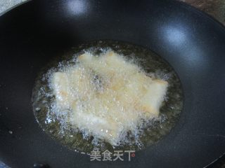 喷鼻蕉馅秋卷的做法步调：6