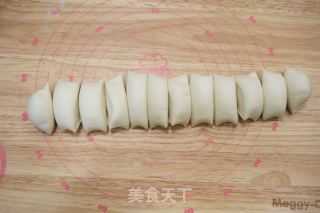 枣花馍的做法步调：5