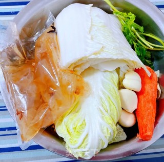 蜇皮粉丝木耳拌利剑菜#浑肠食谱#的做法步调：1