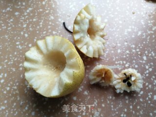 枸杞冰糖炖雪梨的做法步调：3