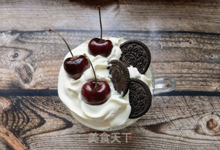 车厘子奥利奥奶油酸奶杯的做法步调：10