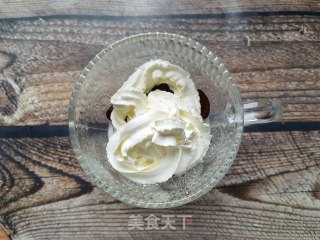 车厘子奥利奥奶油酸奶杯的做法步调：6