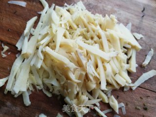 炒麻糍的做法步调：1