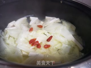 利剑菜豆腐汤的做法步调：4