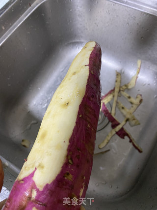 白薯烙的做法步调：1