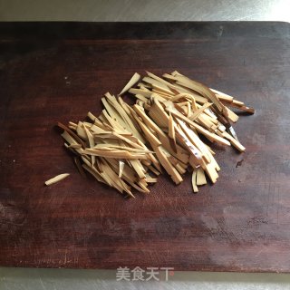 鸡蛋干拌韭菜的做法步调：2