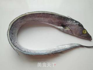 家常烧带鱼的做法步调：1