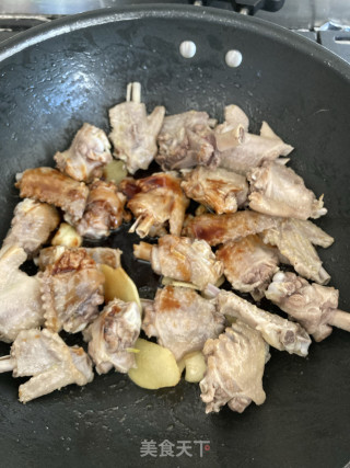 冬菇焖鸭翅的做法步调：10